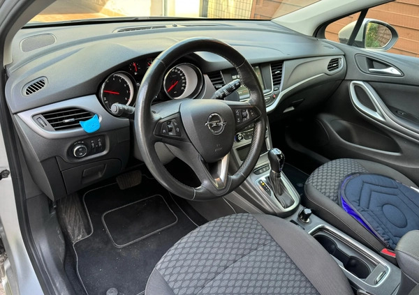 Opel Astra cena 69900 przebieg: 50303, rok produkcji 2019 z Końskie małe 121